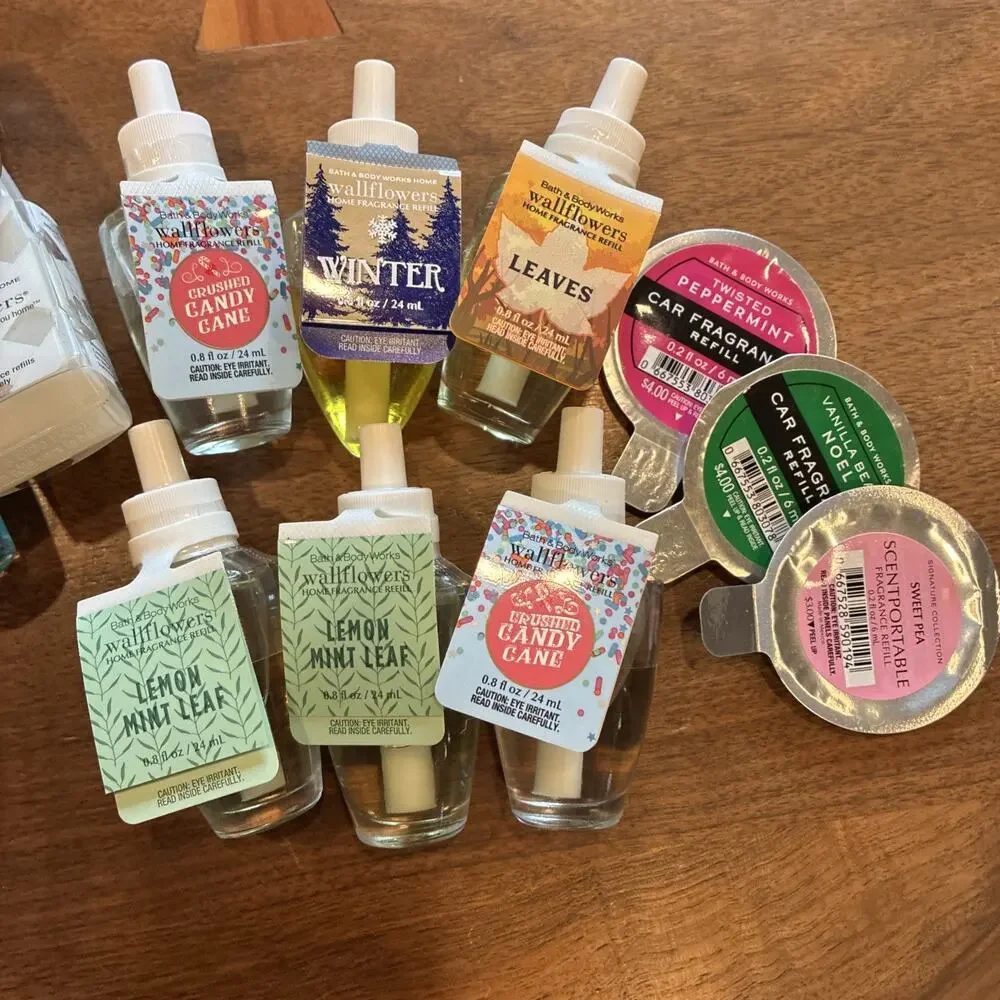 Lot of 7 Bath & Body Works Wallflower Refill Plug-Ins + New Unit And Car Refills - Picture 3 of 3